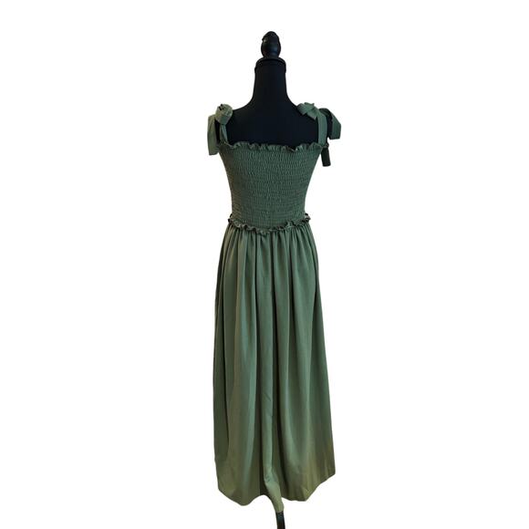 Unbranded Smocked, Tie Strap Green Midi/Maxi Dress, Size XS, EUC - Picture 2 of 3